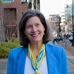 Maura Lohrenz
