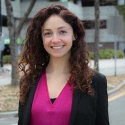 Amalia Holub