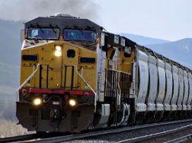 Train coming down the track